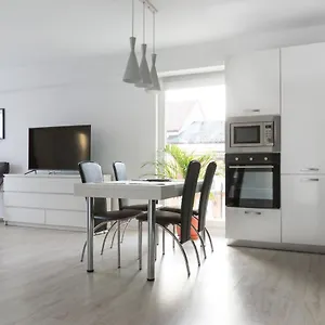 Apartment Airport - Across From Airport, Otopeni